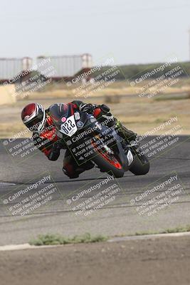 media/Sep-07-2024-Pacific Track Time (Sat) [[9bb89f5e83]]/A group/Phone Wall Paper 1000am/